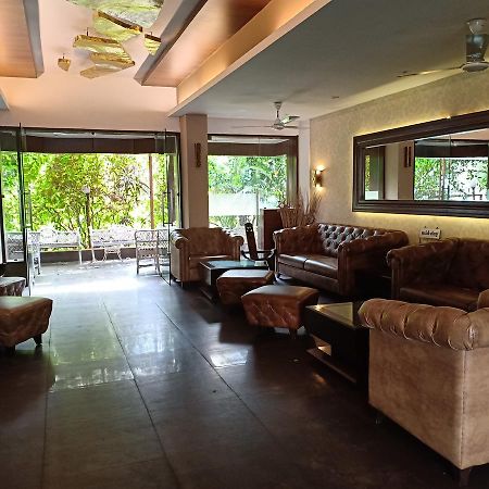 Hotel Chandralok Lonavala Bagian luar foto