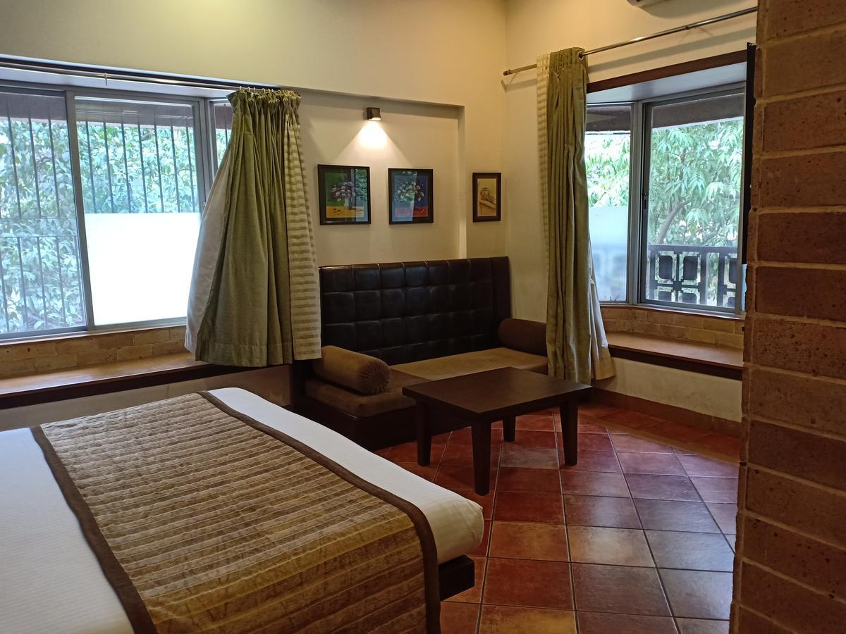 Hotel Chandralok Lonavala Bagian luar foto