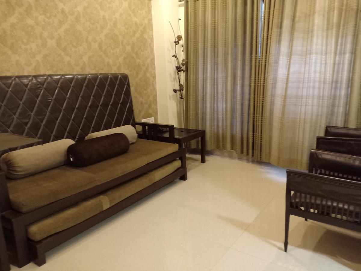 Hotel Chandralok Lonavala Bagian luar foto