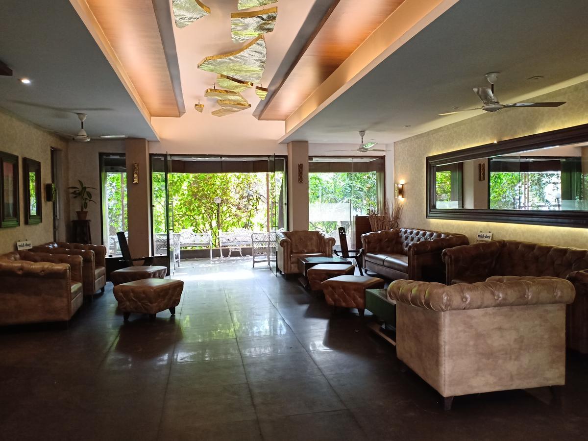 Hotel Chandralok Lonavala Bagian luar foto