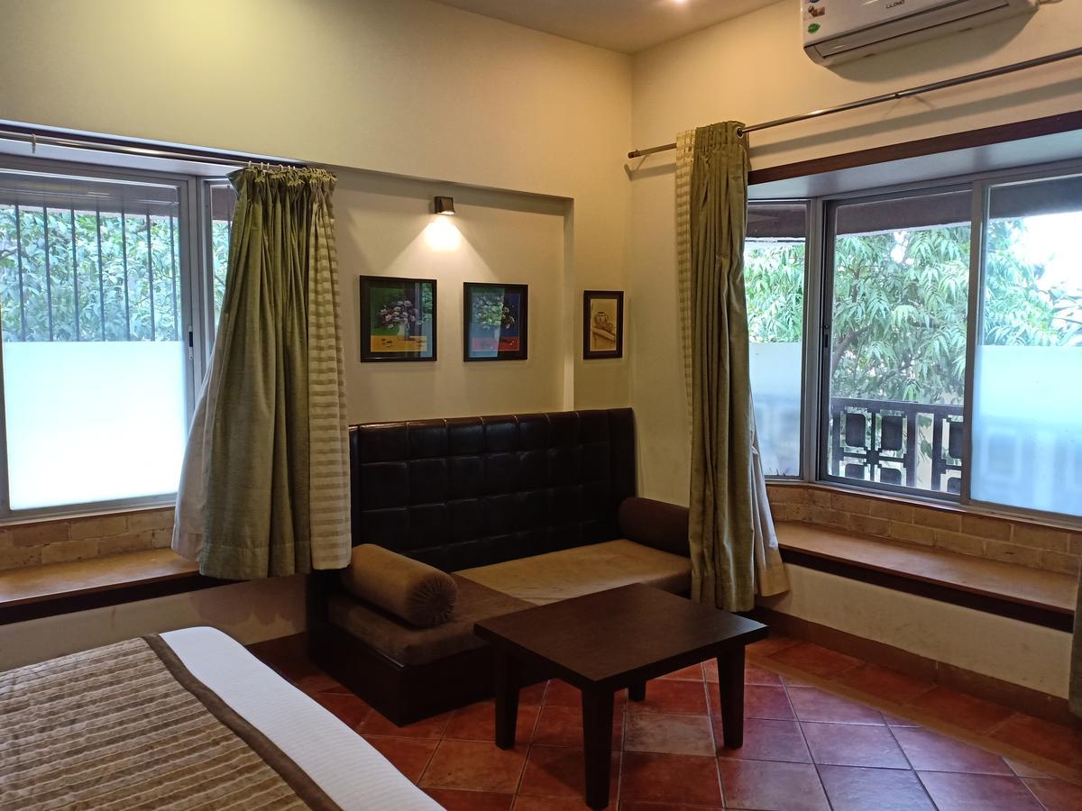 Hotel Chandralok Lonavala Bagian luar foto