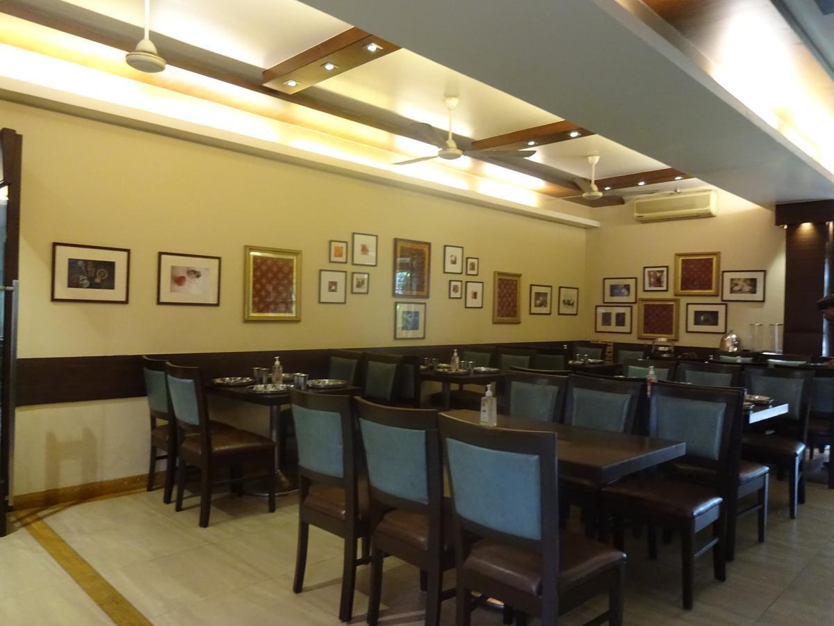 Hotel Chandralok Lonavala Bagian luar foto