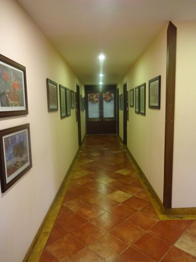 Hotel Chandralok Lonavala Bagian luar foto