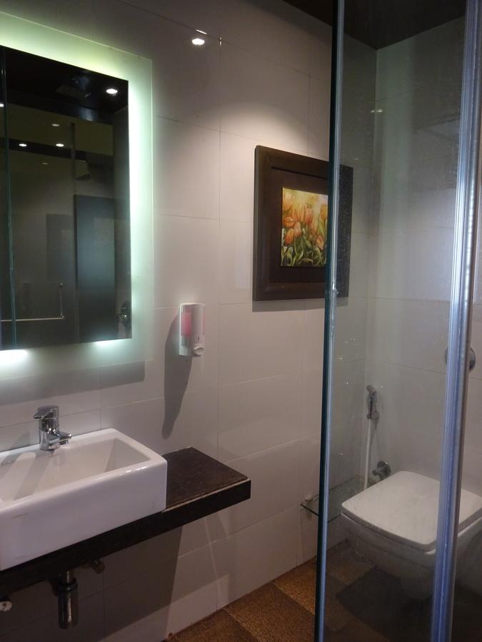 Hotel Chandralok Lonavala Bagian luar foto
